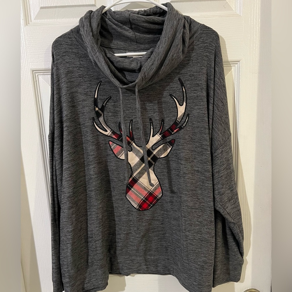 Long Sleeve Maurices deer top size 2X